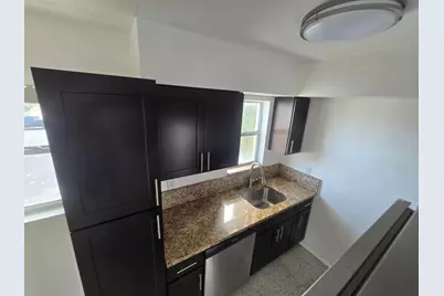 270 NE 40th Street NE #26, Oakland Park, FL 33334 - Photo 3