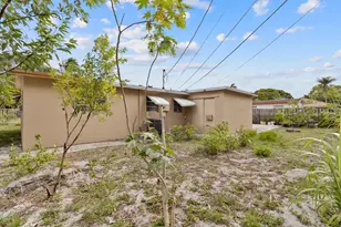 3431 NW 4th St, Lauderhill, FL 33311 - Photo 11