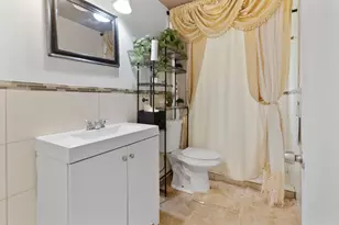 3431 NW 4th St, Lauderhill, FL 33311 - Photo 13