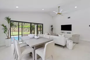 13151 Crisa Dr, Palm Beach Gardens, FL 33410 - Photo 5