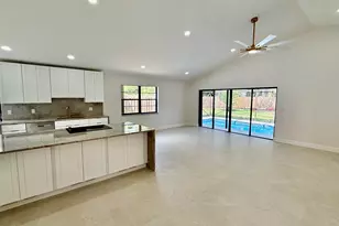 13151 Crisa Dr, Palm Beach Gardens, FL 33410 - Photo 7