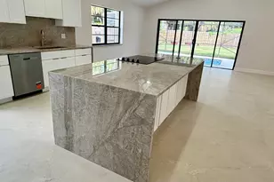 13151 Crisa Dr, Palm Beach Gardens, FL 33410 - Photo 9