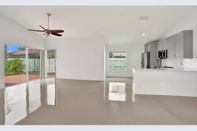 17866 SW 10th Lane, Pembroke Pines, FL 33029 - Photo 9