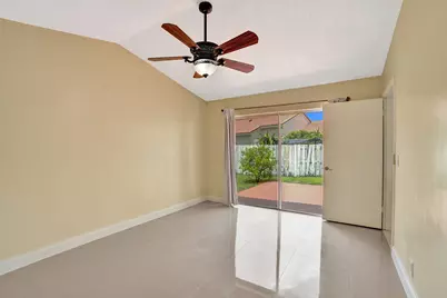 17866 SW 10th Lane, Pembroke Pines, FL 33029 - Photo 13