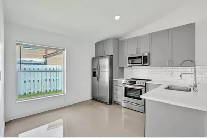 17866 SW 10th Lane, Pembroke Pines, FL 33029 - Photo 7