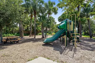 2707 Biarritz Dr, Palm Beach Gardens, FL 33410 - Photo 57