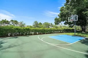 2707 Biarritz Dr, Palm Beach Gardens, FL 33410 - Photo 57