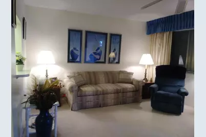 300 Village Green Circle S #302, Palm Springs, FL 33461 - Photo 15