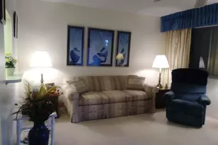 300 Village Green Cir S, Palm Springs, FL 33461 - Photo 15