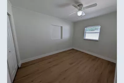 621 NE 56th Street, Oakland Park, FL 33334 - Photo 9
