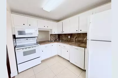 6070 NW 64th Avenue NW #204, Tamarac, FL 33319 - Photo 5