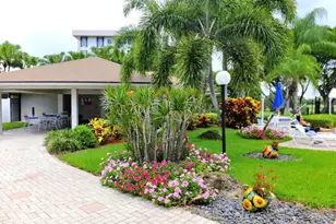 2751 S Palm Aire Dr, Pompano Beach, FL 33069 - Photo 27