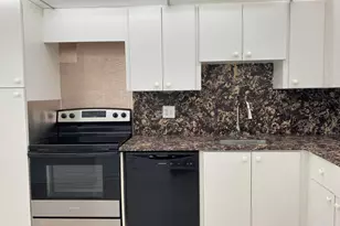 2751 S Palm Aire Dr, Pompano Beach, FL 33069 - Photo 19
