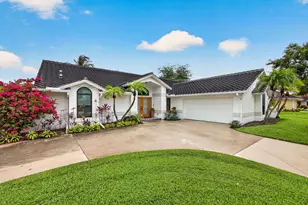 12897 La Rochelle Cir, Palm Beach Gardens, FL 33410 - Photo 3