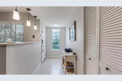 303 Lakeview Drive #102, Weston, FL 33326 - Photo 11
