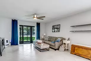 303 Lakeview Dr, Weston, FL 33326 - Photo 17