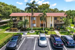 303 Lakeview Dr, Weston, FL 33326 - Photo 1