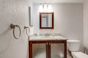303 Lakeview Dr, Weston, FL 33326 - Photo 25