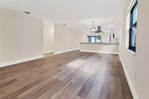 391 NW 58th Ave, Miami, FL 33126 - Photo 3