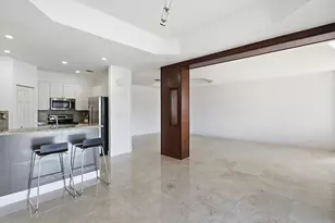 11180 NW 73rd St, Doral, FL 33178 - Photo 9