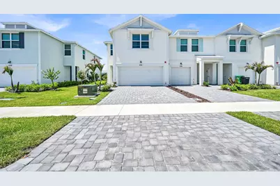 575 Salisbury Circle, Fort Pierce, FL 34982 - Photo 1