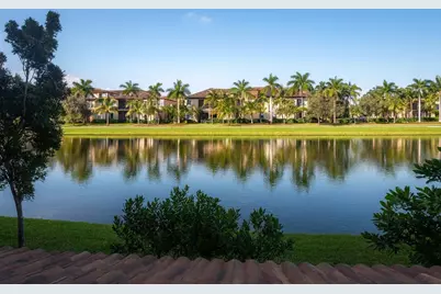 2807 Veronia Drive #106, Palm Beach Gardens, FL 33410 - Photo 13