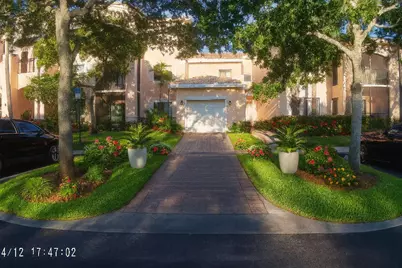 2807 Veronia Drive #106, Palm Beach Gardens, FL 33410 - Photo 1
