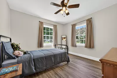 410 SE 4th Avenue, South Bay, FL 33493 - Photo 7