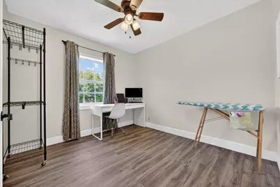 410 SE 4th Avenue, South Bay, FL 33493 - Photo 11