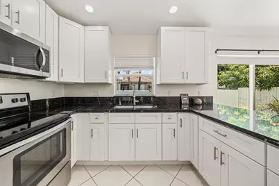6196 Azalea Circle, West Palm Beach, FL 33415 - Photo 5