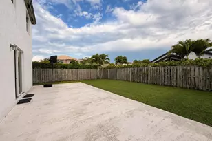 10706 Hidden Bend Way, Wellington, FL 33414 - Photo 17