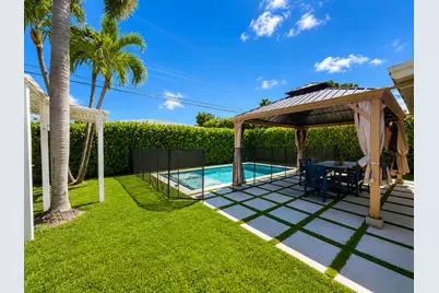 340 Summa Street, West Palm Beach, FL 33405 - Photo 1