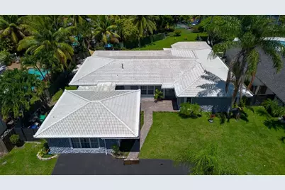 19885 NE 22nd Avenue, Miami, FL 33180 - Photo 7