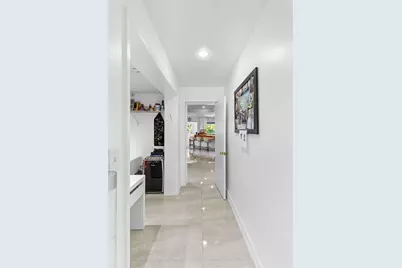 19885 NE 22nd Avenue, Miami, FL 33180 - Photo 31