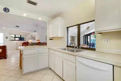 1127 E Seminole Avenue #15b, Jupiter, FL 33477 - Photo 15