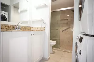 10332 Sunrise Lakes Blvd, Sunrise, FL 33322 - Photo 17