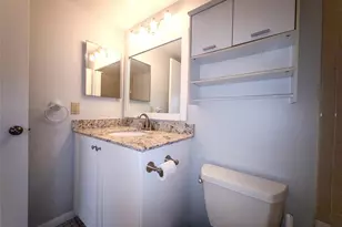 10332 Sunrise Lakes Blvd, Sunrise, FL 33322 - Photo 23