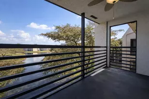10332 Sunrise Lakes Blvd, Sunrise, FL 33322 - Photo 25