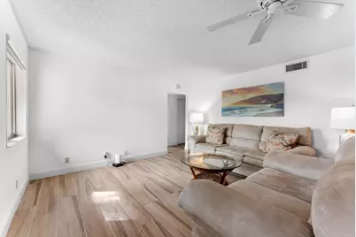 421 Pine Glen Lane #A2, Greenacres, FL 33463 - Photo 9