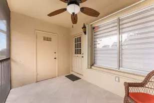 421 Pine Glen Ln, Greenacres, FL 33463 - Photo 7