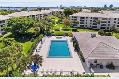 3516 Whitehall Drive #105, West Palm Beach, FL 33401 - Photo 17
