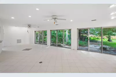 4704 Queen Palm Lane, Tamarac, FL 33319 - Photo 3