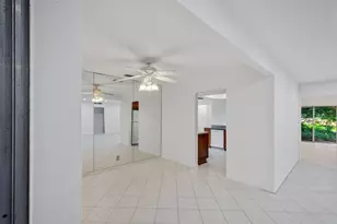4704 Queen Palm Ln, Tamarac, FL 33319 - Photo 9