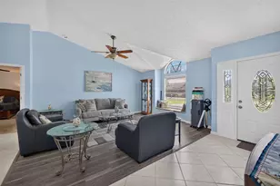 437 SE Nome Dr, Port Saint Lucie, FL 34984 - Photo 25