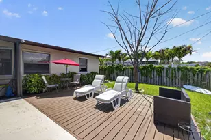 437 SE Nome Dr, Port Saint Lucie, FL 34984 - Photo 3