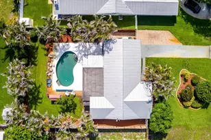 1153 SE 14th St, Stuart, FL 34996 - Photo 3