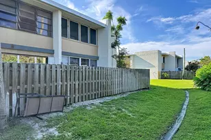 1310 NE 14th Ct, Jensen Beach, FL 34957 - Photo 31