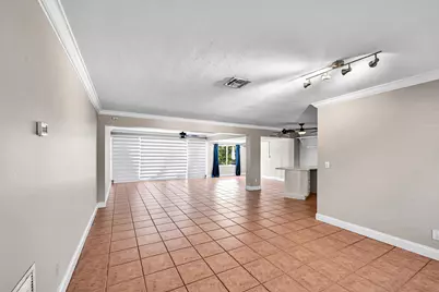 901 SE 12th Avenue, Deerfield Beach, FL 33441 - Photo 9