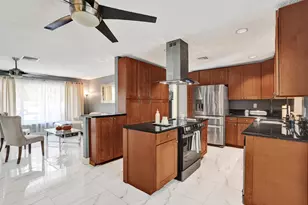 307 SE 14th Pl, Deerfield Beach, FL 33441 - Photo 9