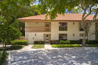 563 Brackenwood Place, Palm Beach Gardens, FL 33418 - Photo 3
